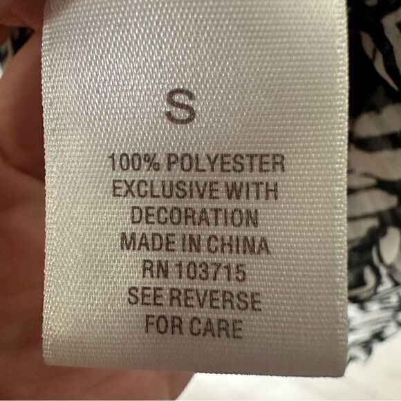 Roz & Ali small sheer top - Picture 3 of 4